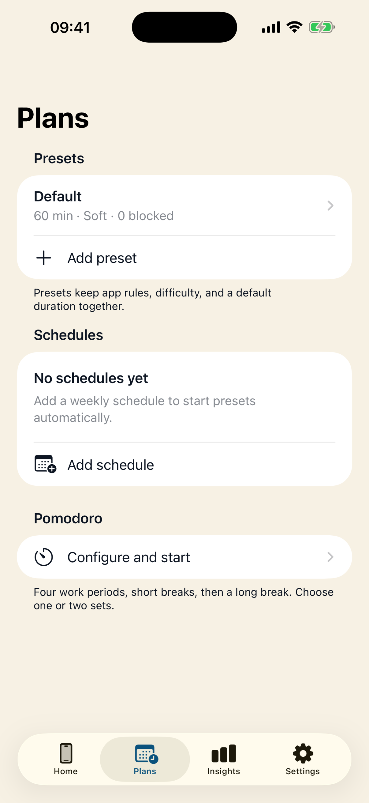 Dumb Phone Plans screen with reusable presets, weekly schedules and Pomodoro sessions